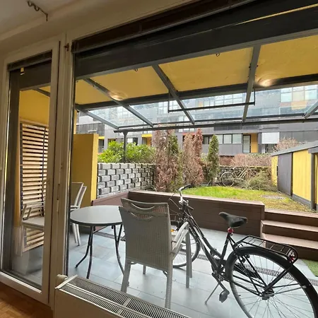 Oasis Atrium With Free Parking Λιουμπλιάνα