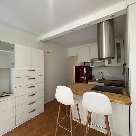 Apartment Oasis Atrium With Free Parking