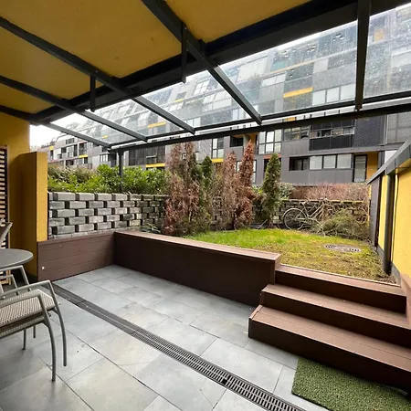 Oasis Atrium With Free Parking Διαμέρισμα *