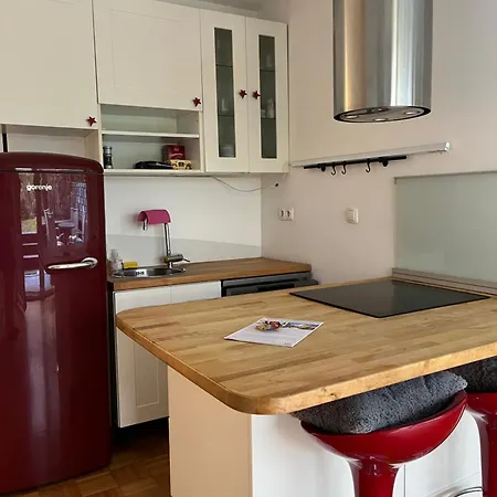 Oasis Atrium With Free Parking Apartment